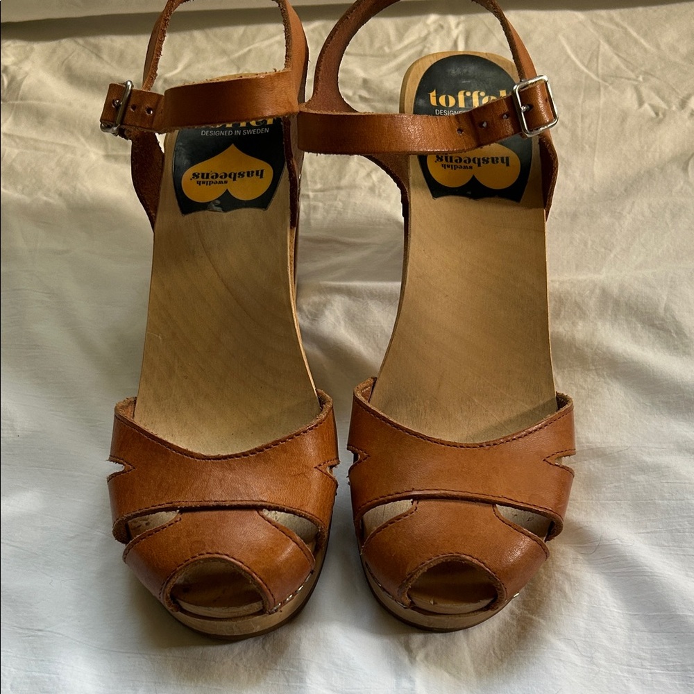 Swedish Hasbeens Tan Leather Sandals